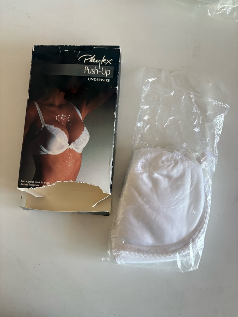 Vintage Playtex White Push-Up Bra 36C